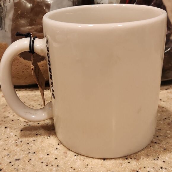 Starbucks Military Commitment 2017 Cup 14 oz. NWT - Picture 4 of 6